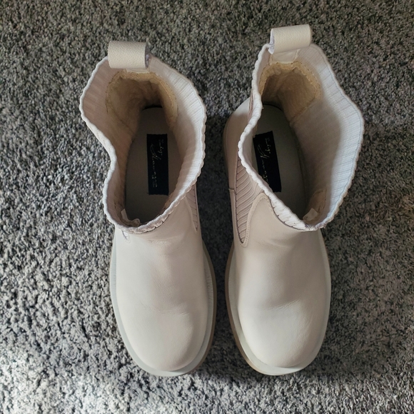 Vintage Havana Arctic Chelsea Boot, Off White, Size 8.5 - Picture 4 of 8